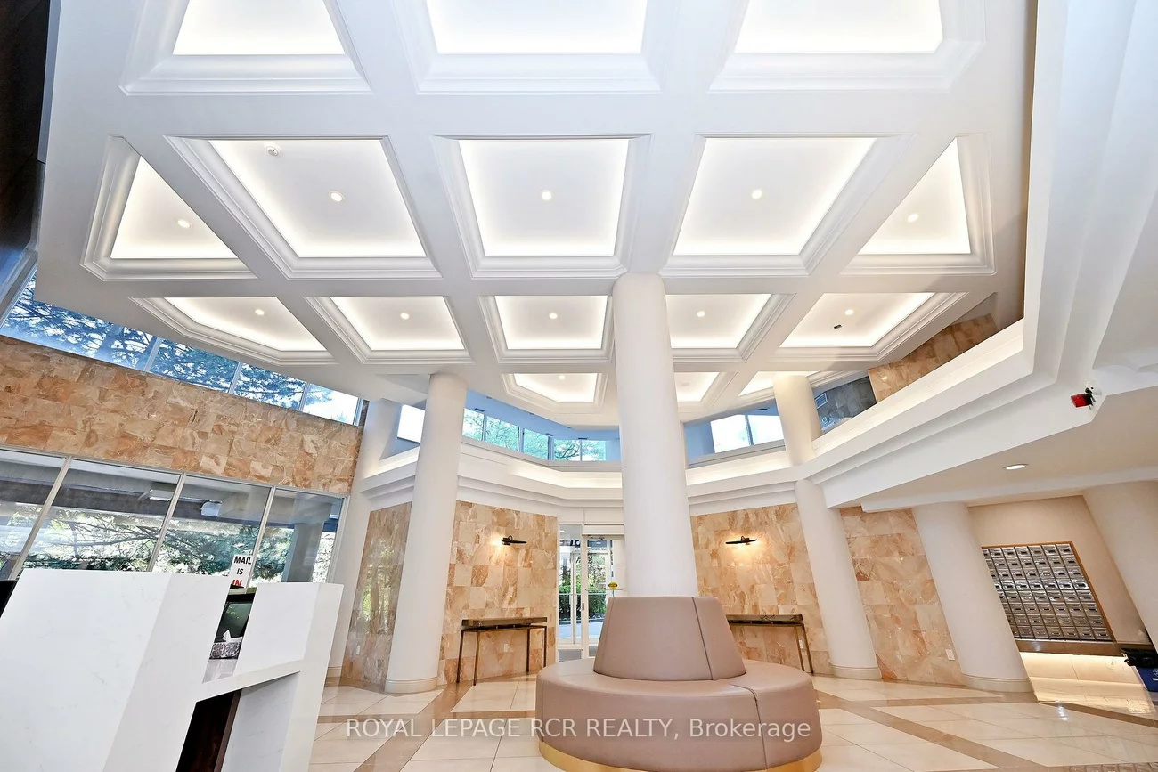 7300, Yonge, Crestwood-Springfarm-Yorkhill, Vaughan