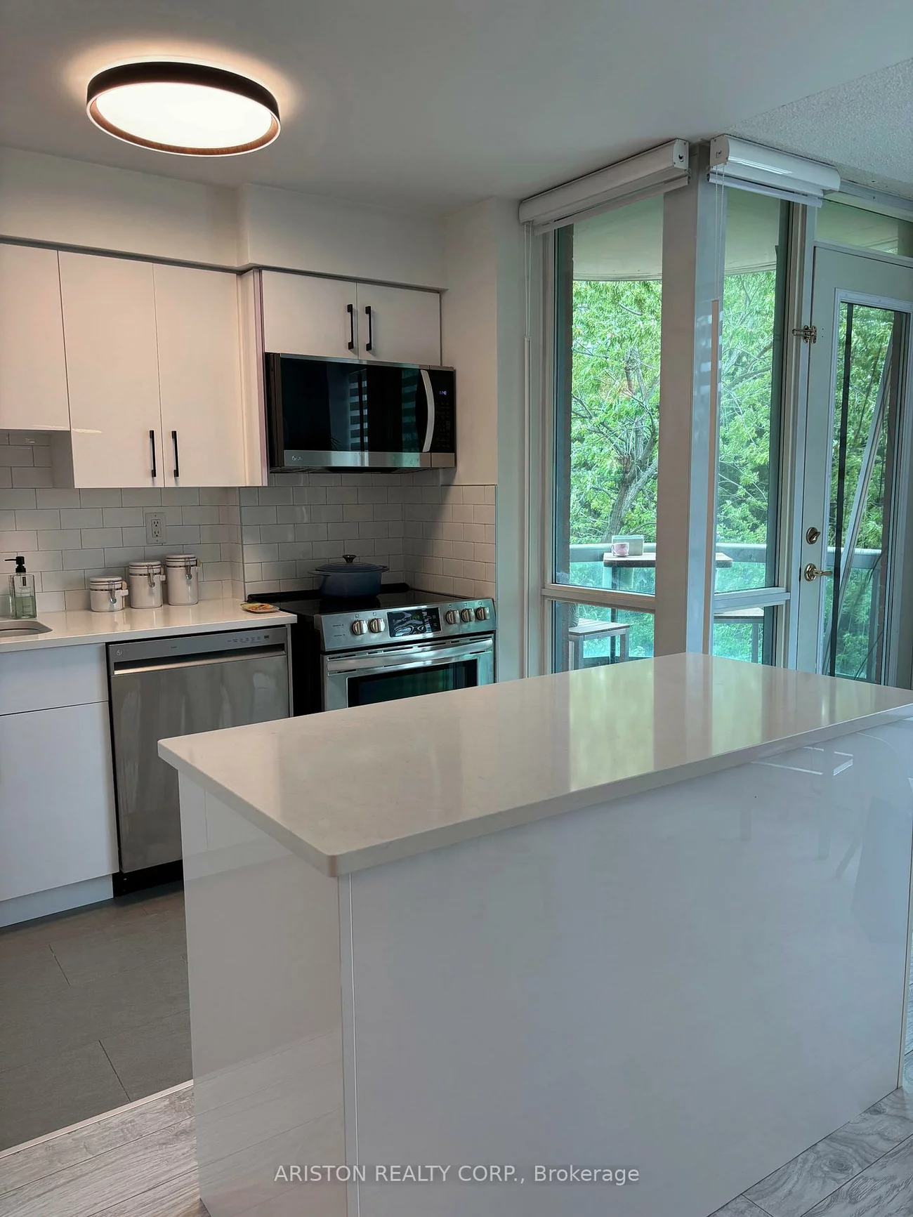 745, New Westminster, Brownridge, Vaughan