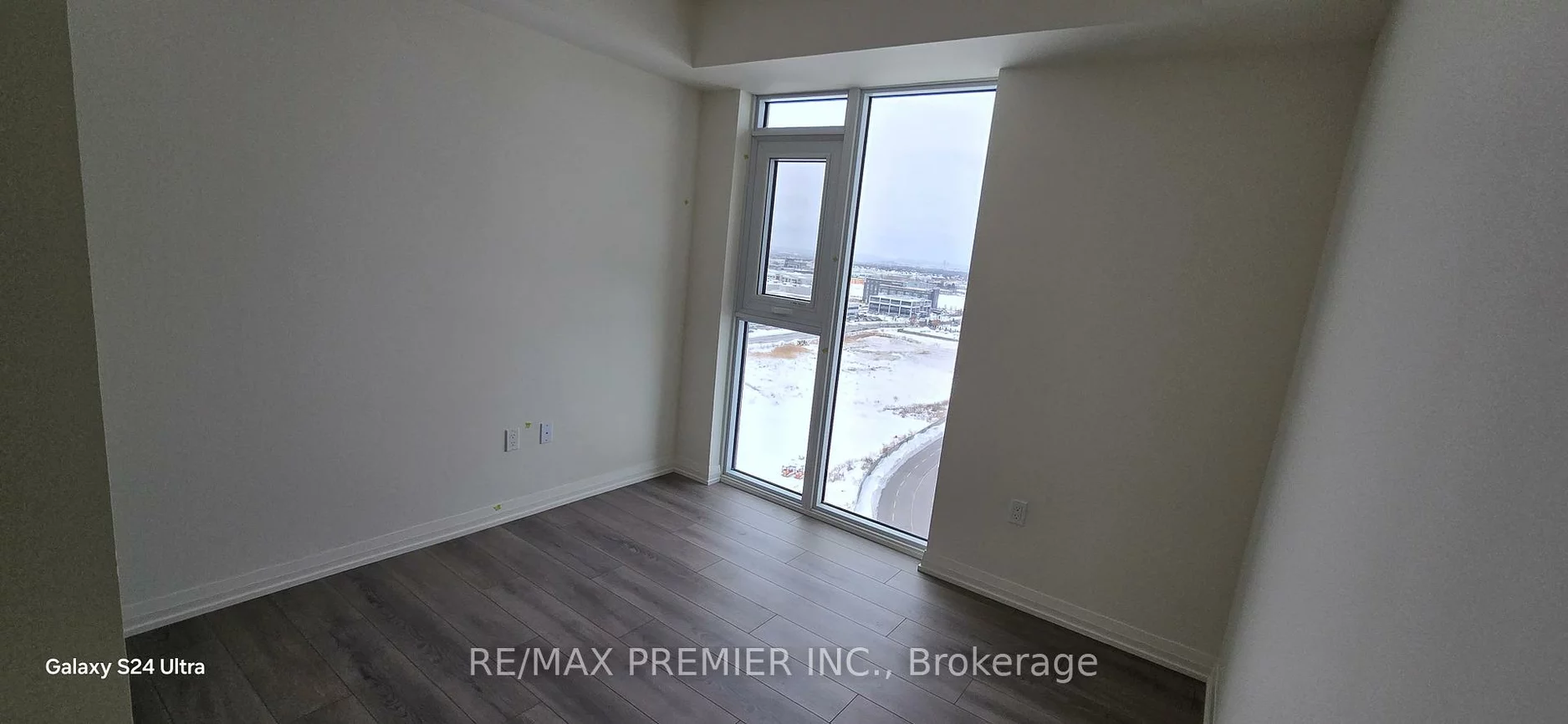 8960, Jane, Vellore Village, Vaughan
