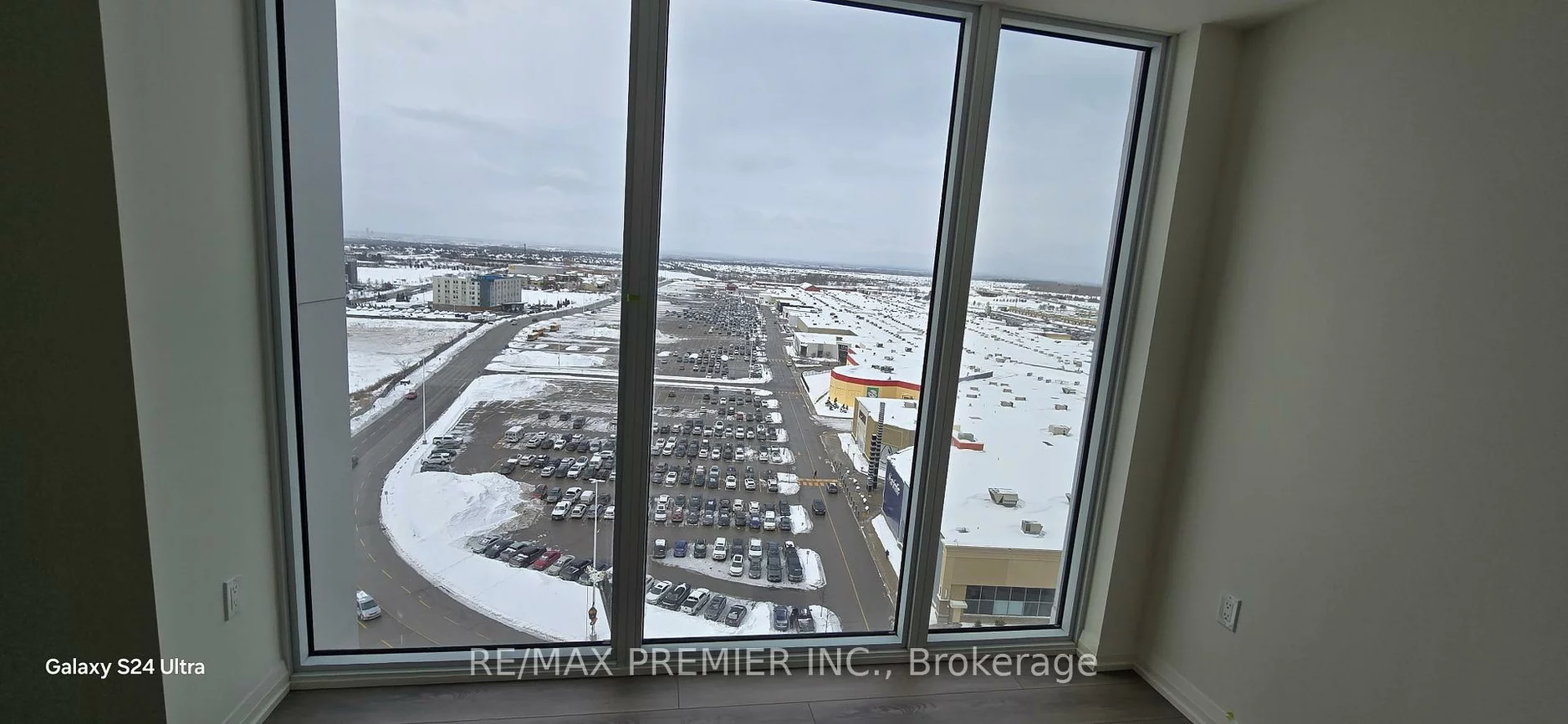 8960, Jane, Vellore Village, Vaughan