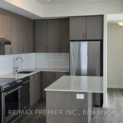 8960, Jane, Vellore Village, Vaughan