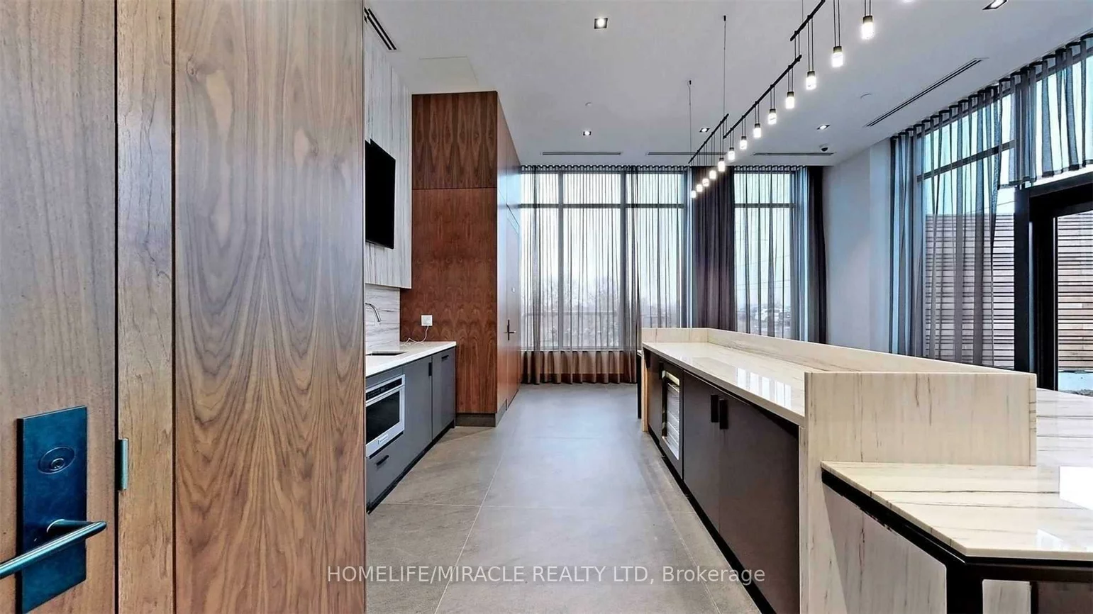 7895, Jane, Concord, Vaughan