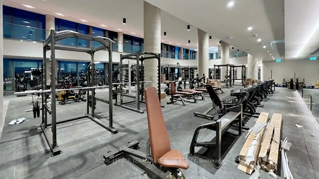 1000, Portage, Vaughan Corporate Centre, Vaughan
