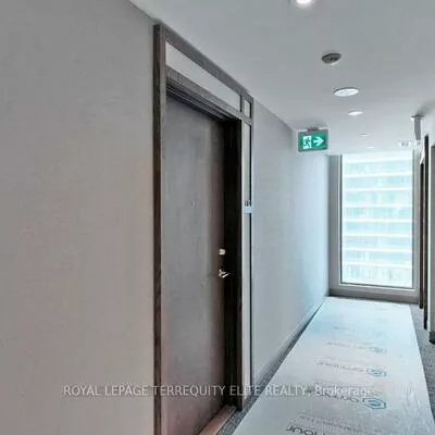 1000, Portage, Vaughan Corporate Centre, Vaughan