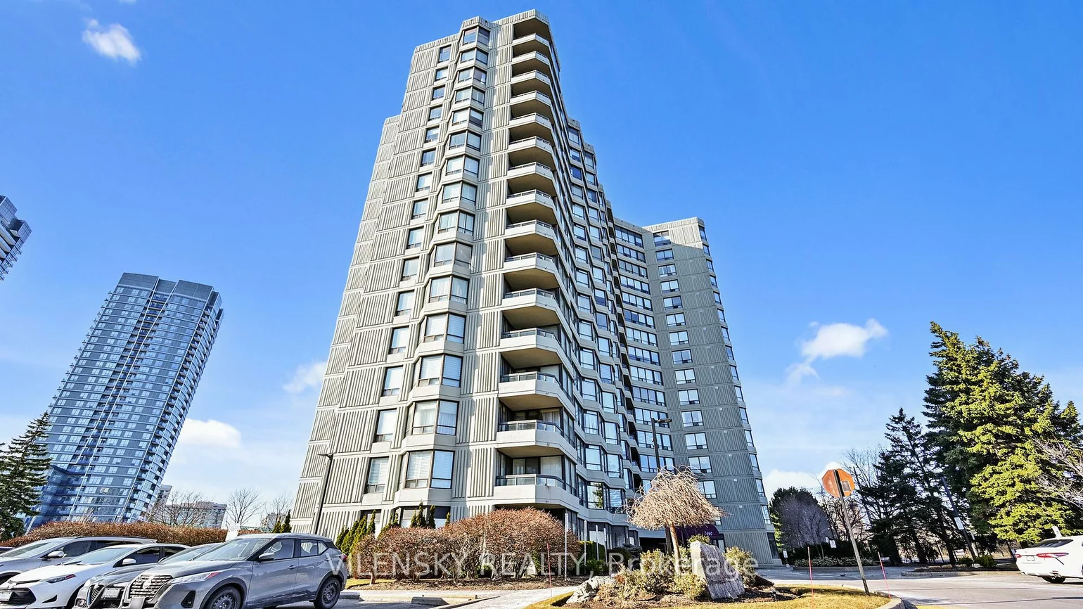 7460, Bathurst, Brownridge, Vaughan