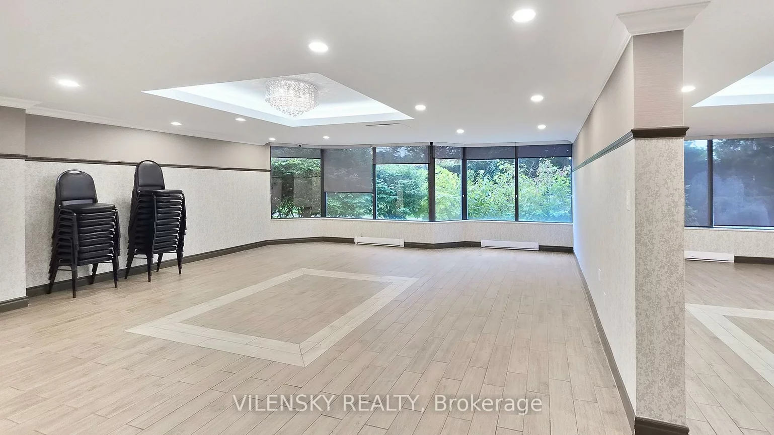 7460, Bathurst, Brownridge, Vaughan