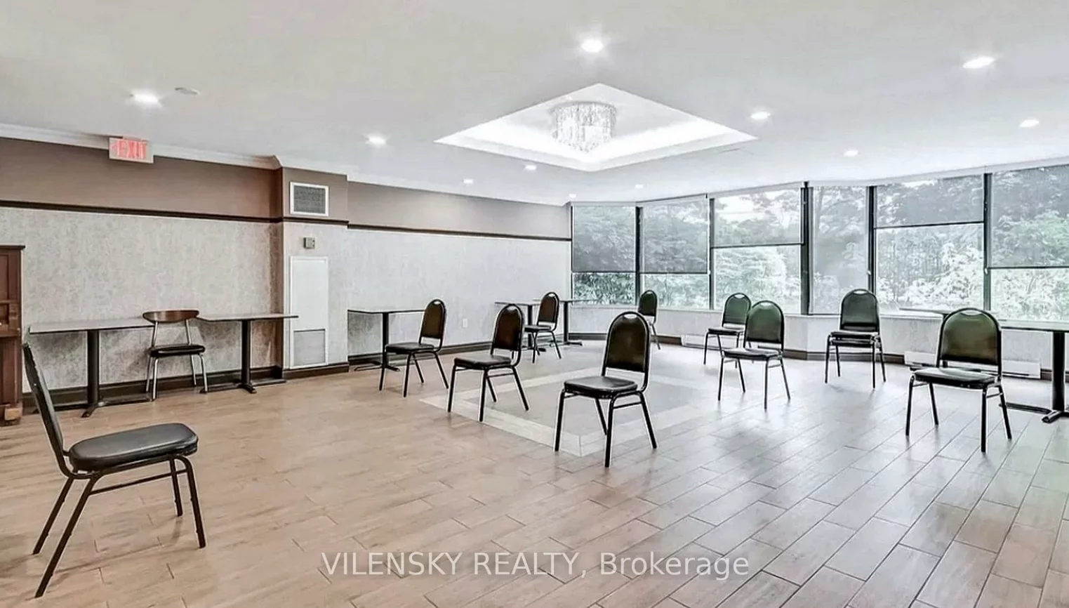 7460, Bathurst, Brownridge, Vaughan