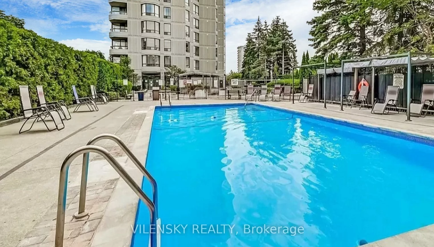 7460, Bathurst, Brownridge, Vaughan
