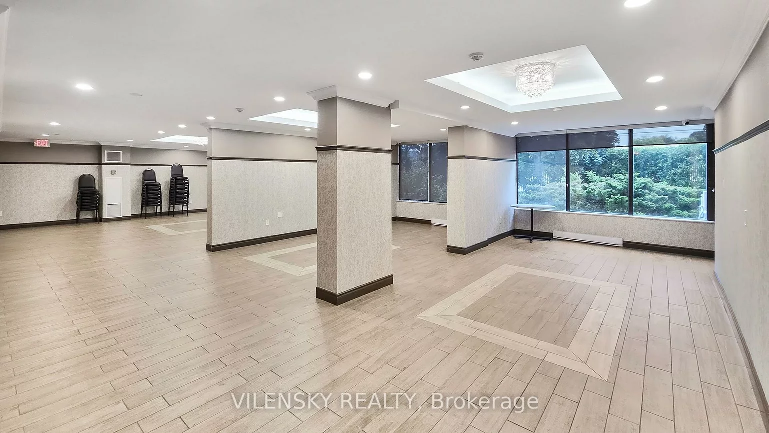 7460, Bathurst, Brownridge, Vaughan