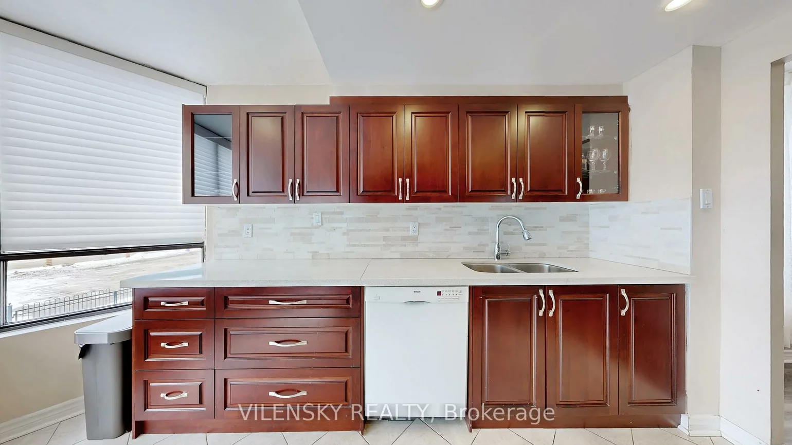 7460, Bathurst, Brownridge, Vaughan
