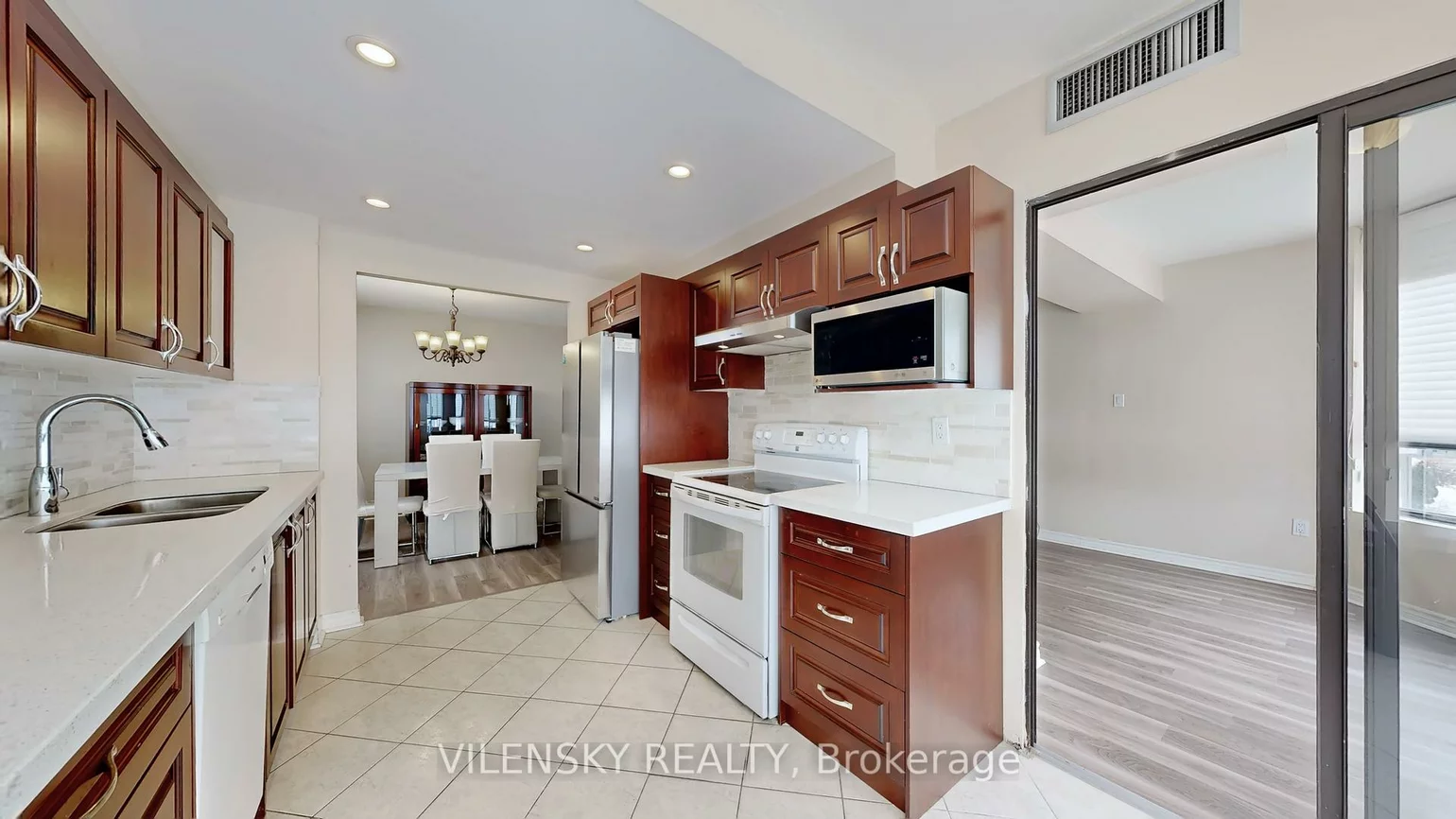 7460, Bathurst, Brownridge, Vaughan