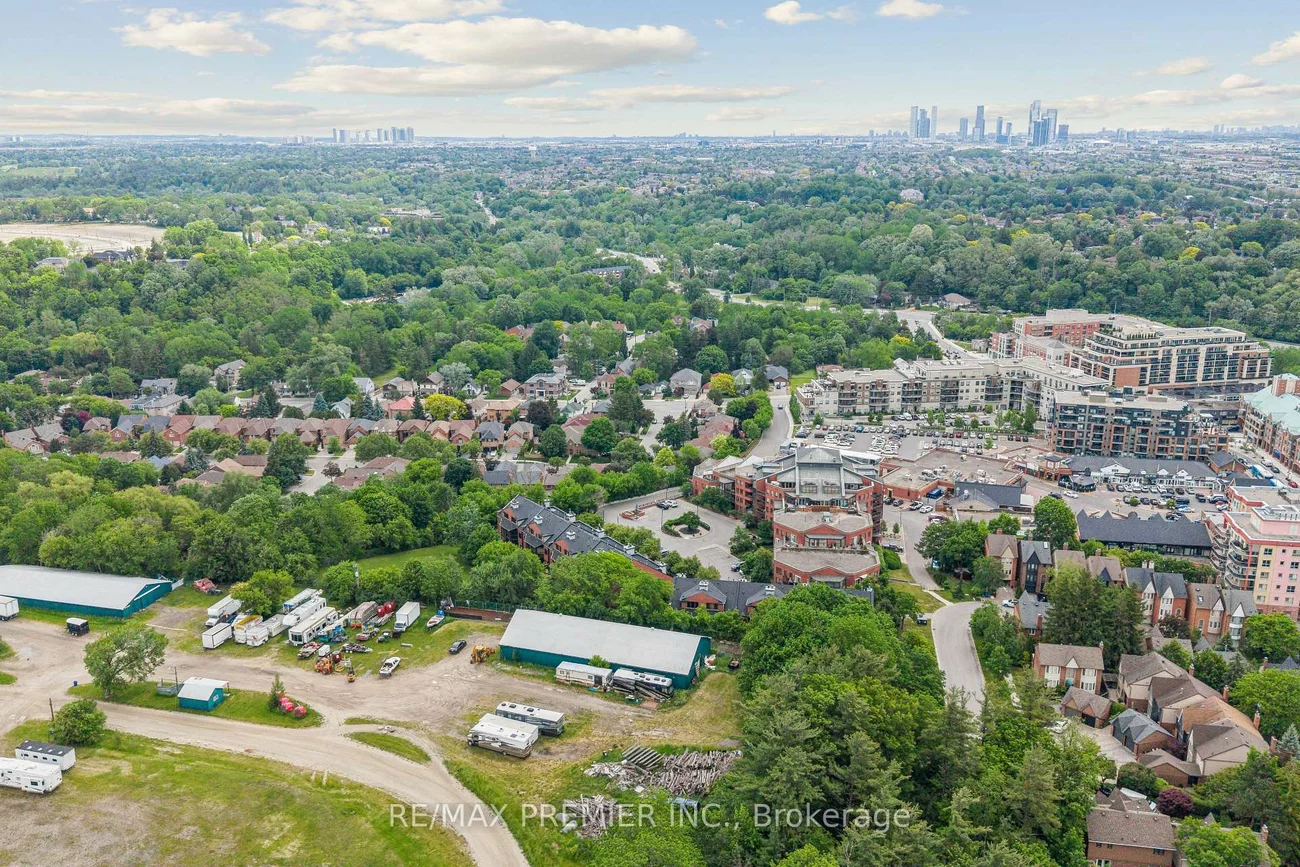 100, Arbors, West Woodbridge, Vaughan
