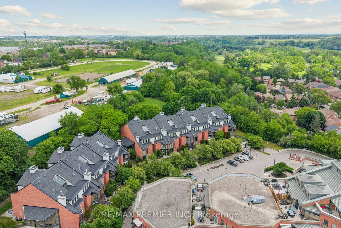 100, Arbors, West Woodbridge, Vaughan