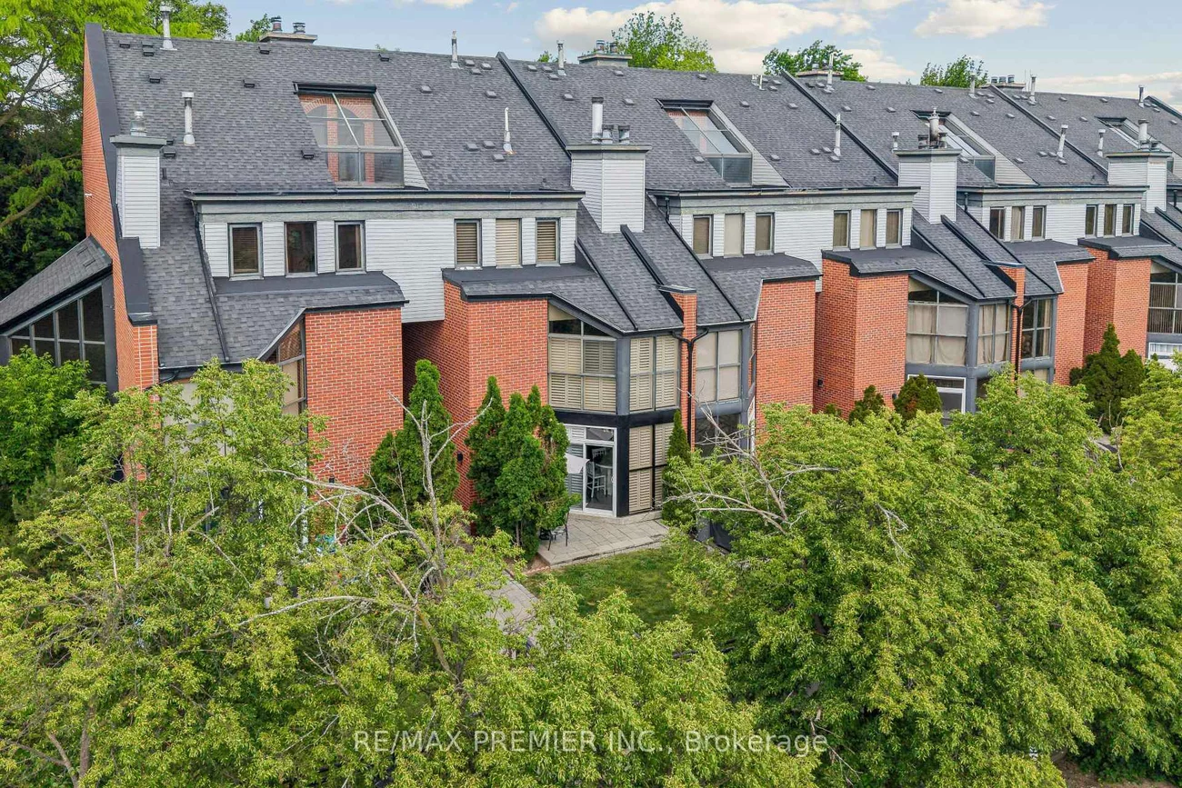 100, Arbors, West Woodbridge, Vaughan