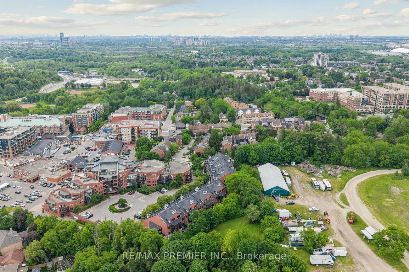 100, Arbors, West Woodbridge, Vaughan