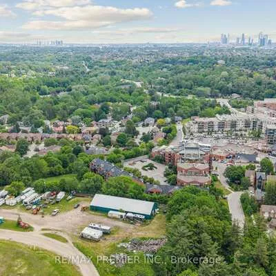 100, Arbors, West Woodbridge, Vaughan