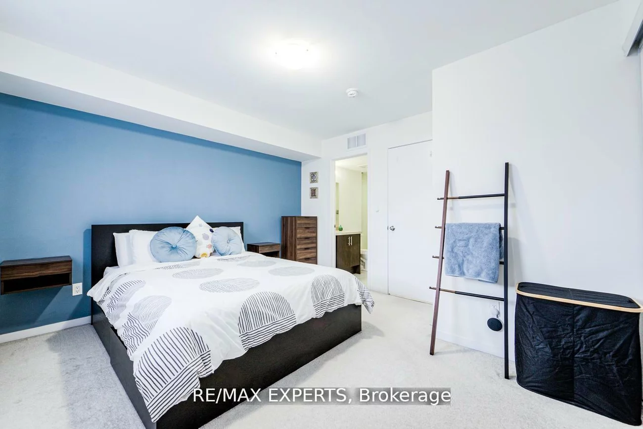 26, Bruce, East Woodbridge, Vaughan