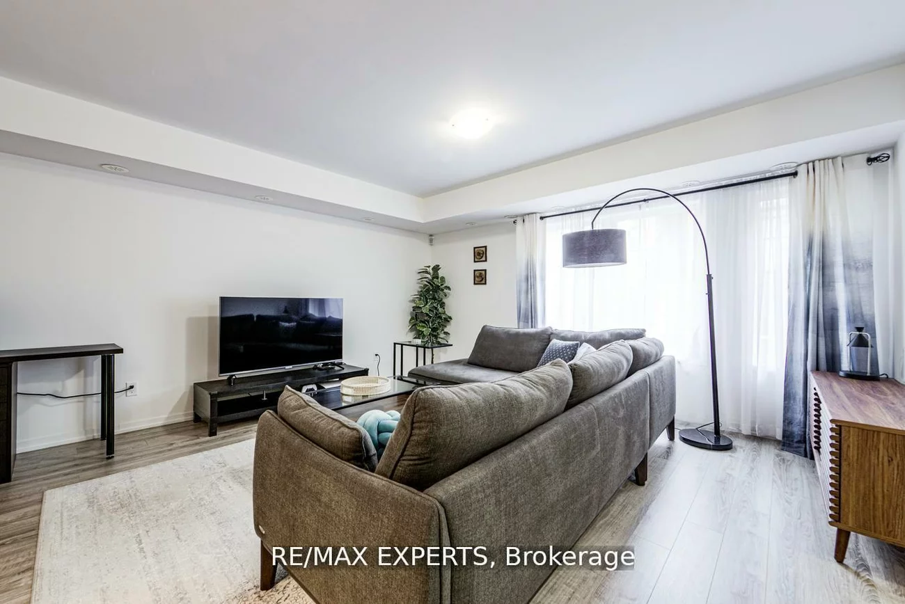 26, Bruce, East Woodbridge, Vaughan