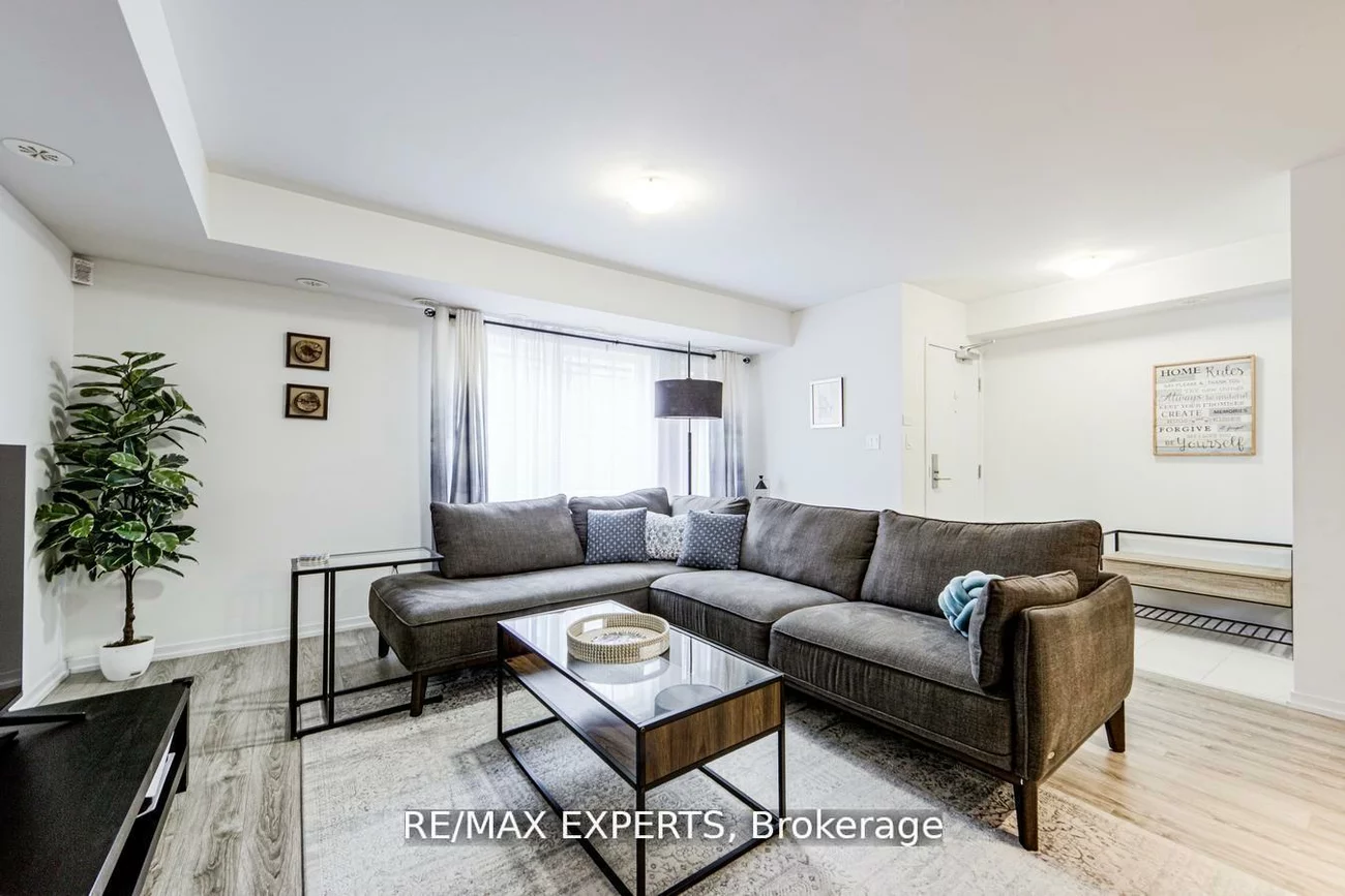 26, Bruce, East Woodbridge, Vaughan