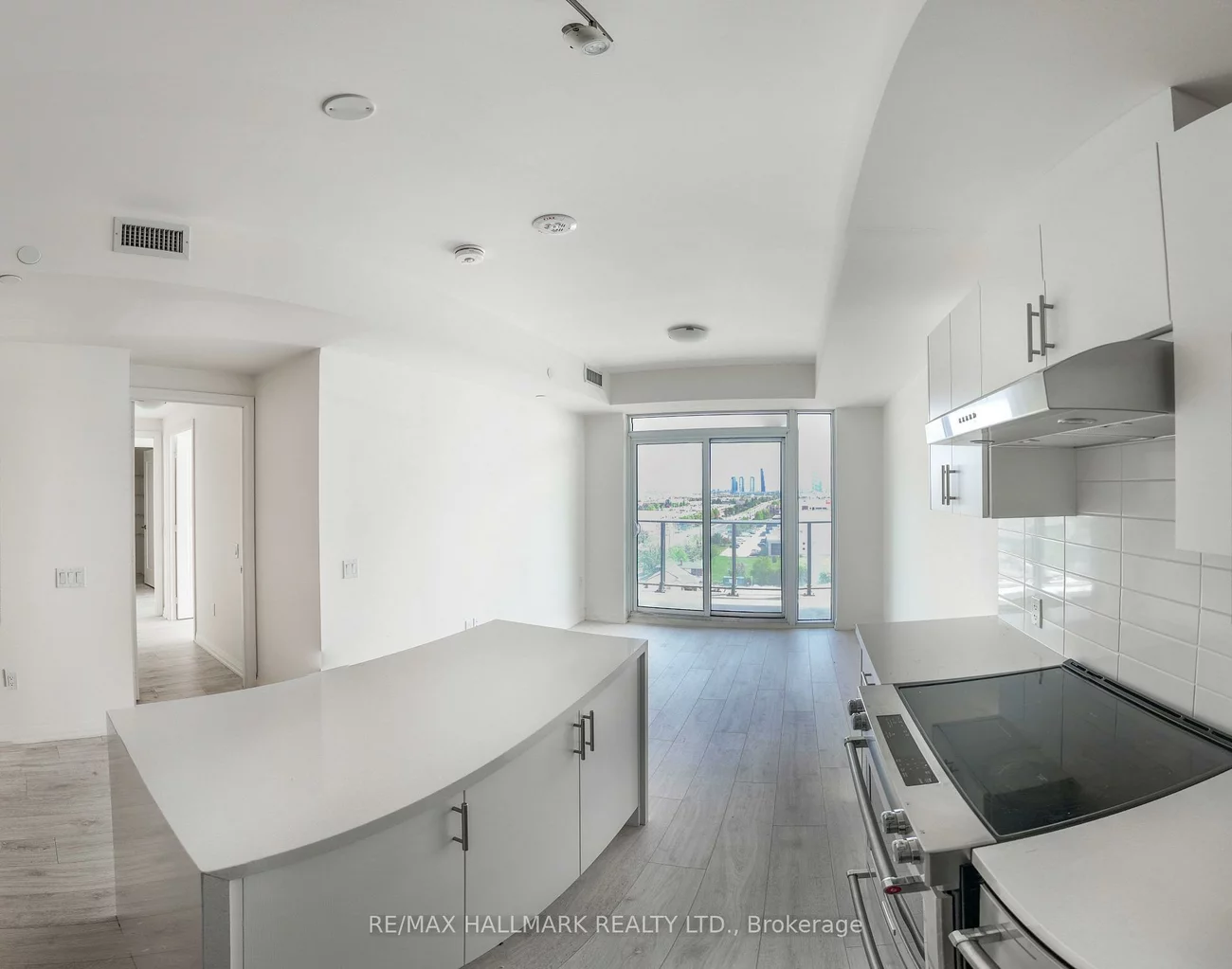 8960, Jane, Vellore Village, Vaughan