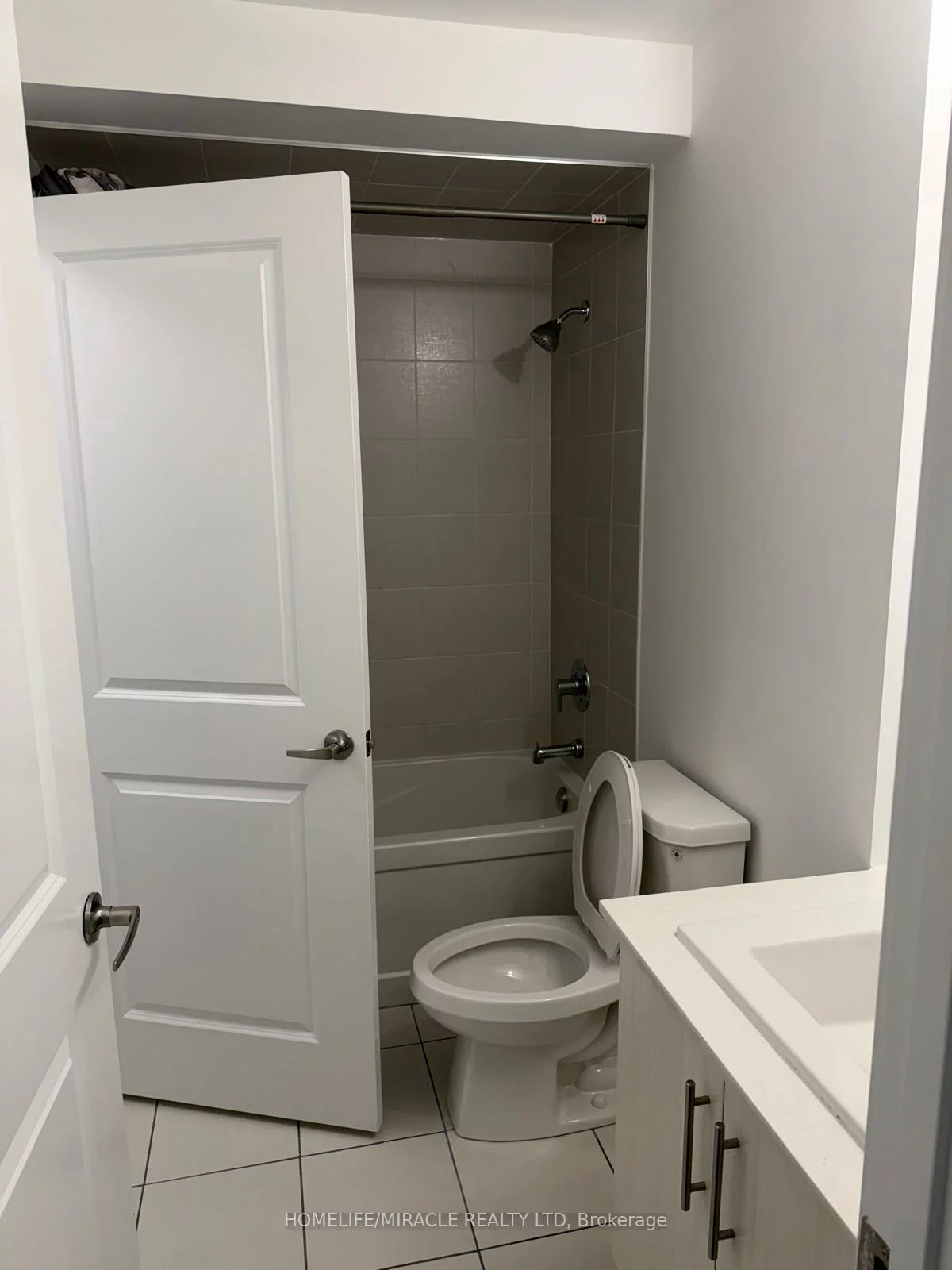 9570, Islington, Sonoma Heights, Vaughan