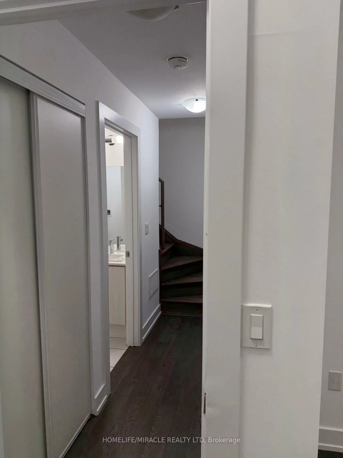 9570, Islington, Sonoma Heights, Vaughan