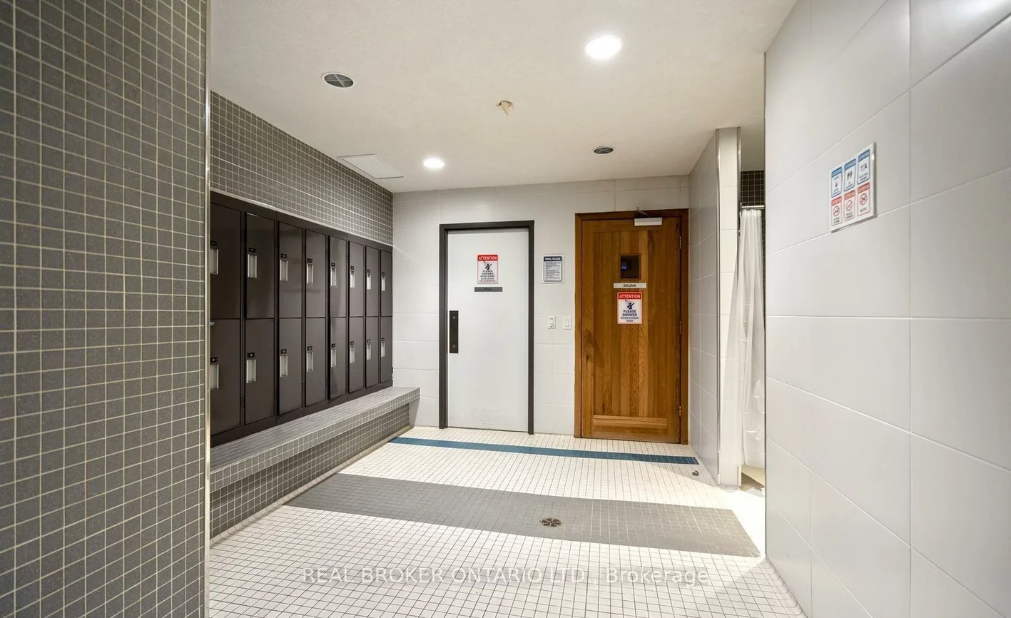 3600, Highway 7, Vaughan Corporate Centre, Vaughan