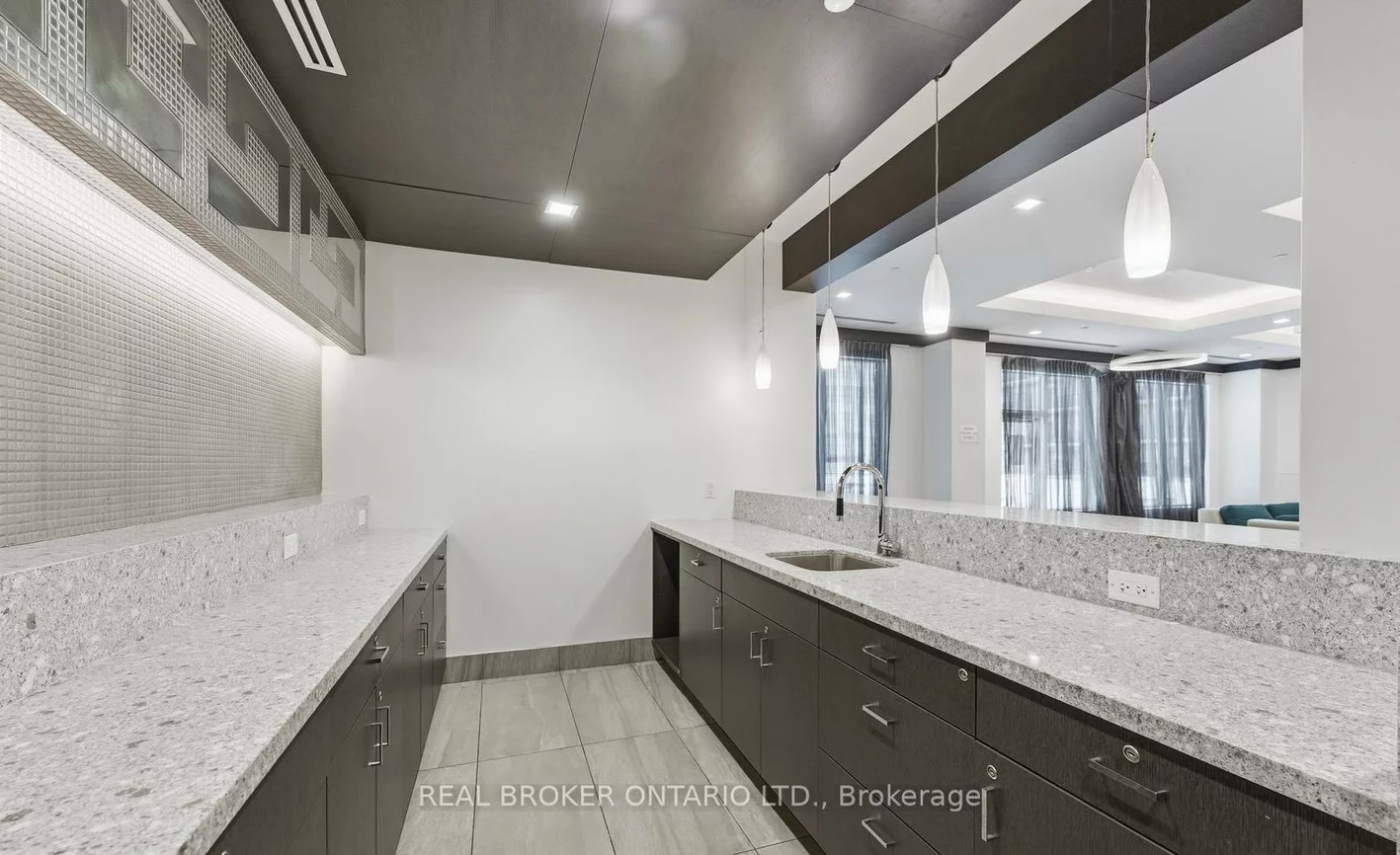 3600, Highway 7, Vaughan Corporate Centre, Vaughan