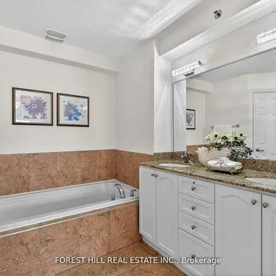 8, Brighton, Crestwood-Springfarm-Yorkhill, Vaughan