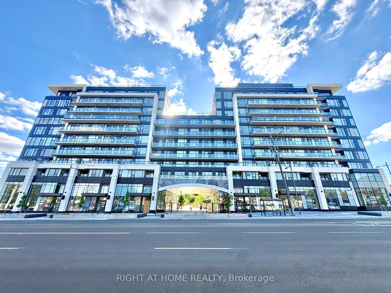 8188, Yonge, Uplands, Vaughan