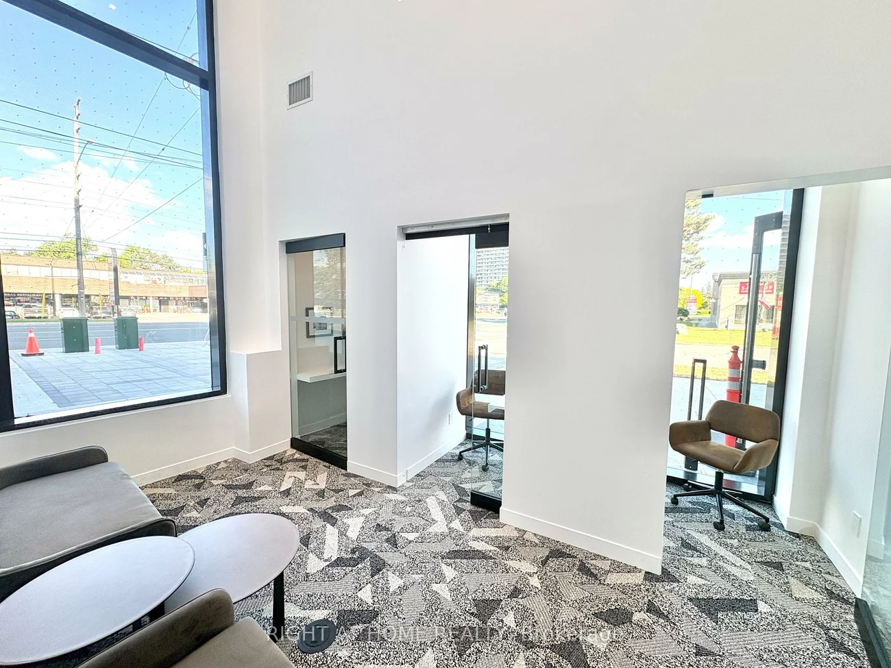 8188, Yonge, Uplands, Vaughan