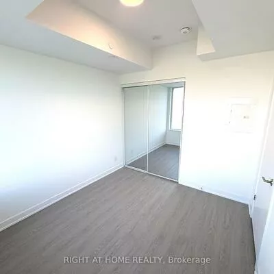 8188, Yonge, Uplands, Vaughan