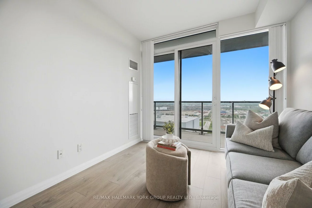7895, Jane, Concord, Vaughan