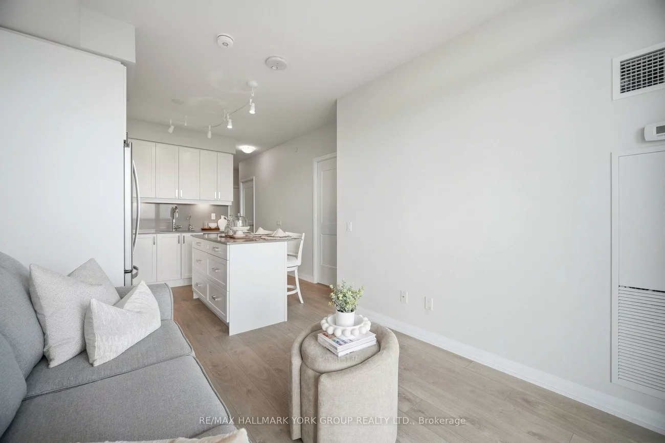 7895, Jane, Concord, Vaughan