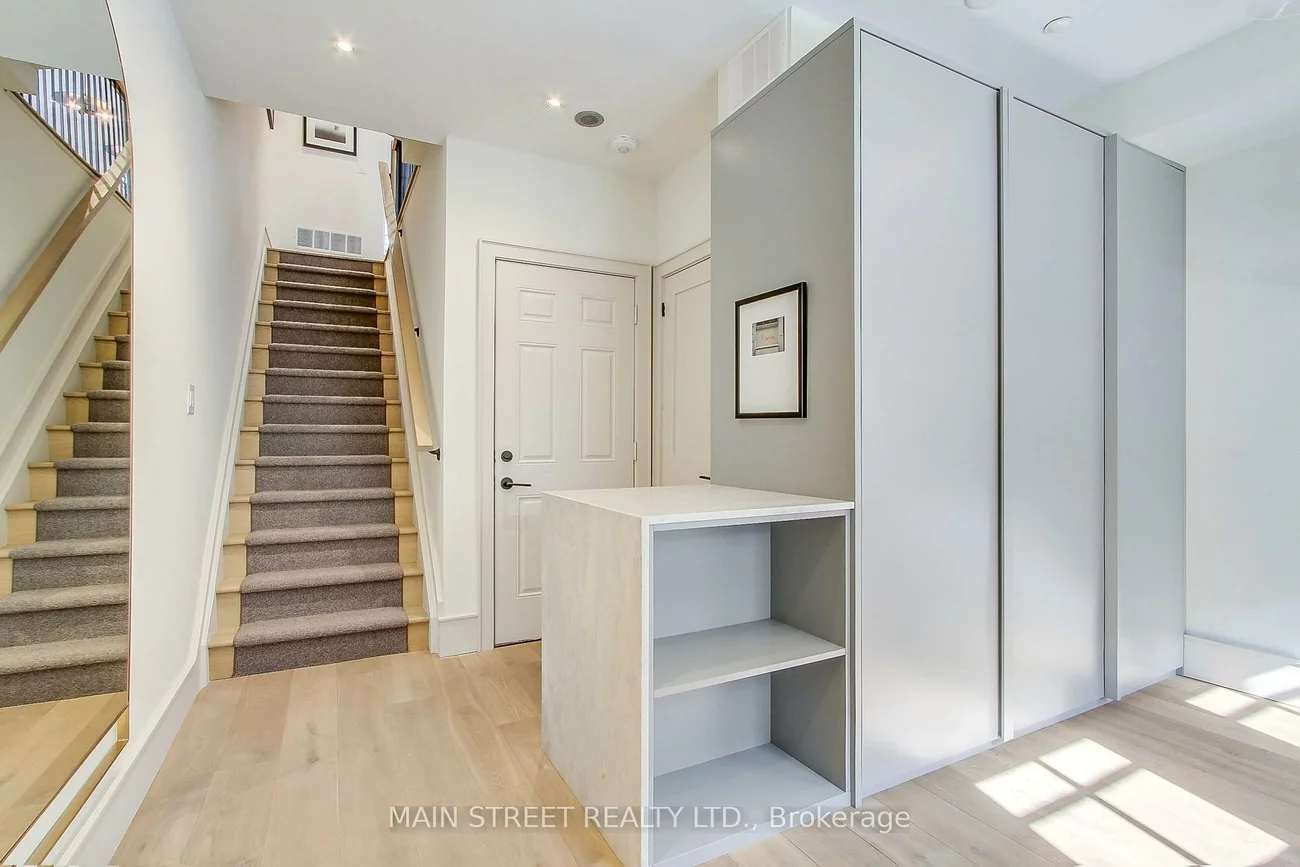12, Powseland, West Woodbridge, Vaughan