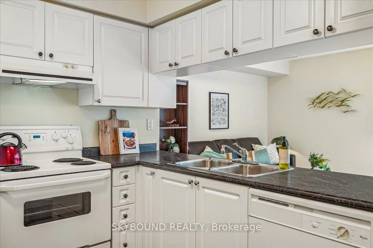 745, New Westminster, Brownridge, Vaughan