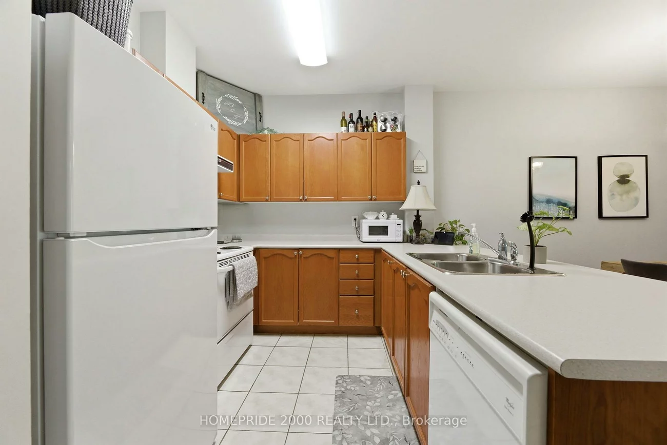 33, Wallace, West Woodbridge, Vaughan