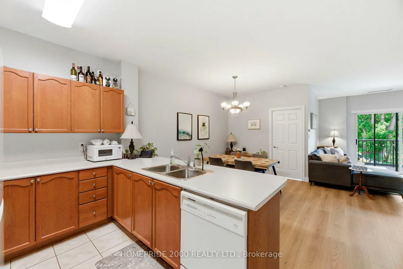 33, Wallace, West Woodbridge, Vaughan