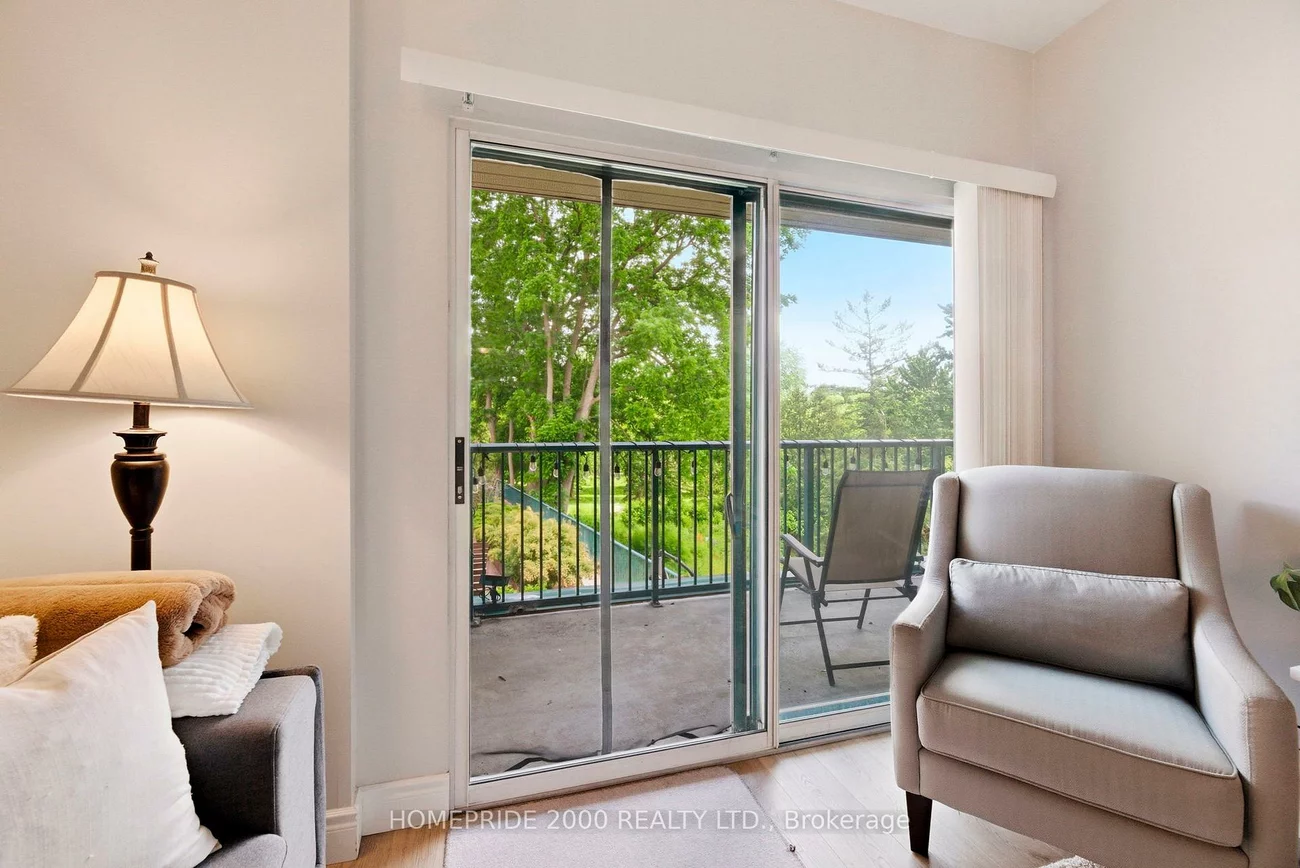 33, Wallace, West Woodbridge, Vaughan