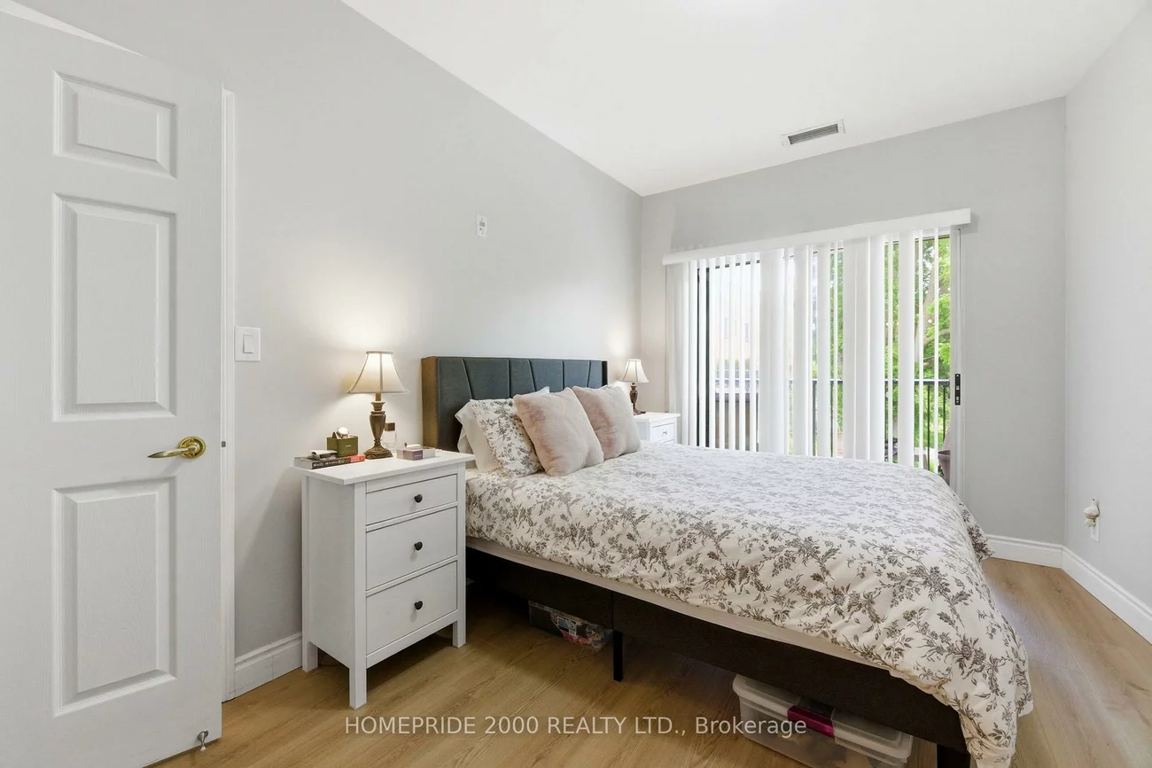 33, Wallace, West Woodbridge, Vaughan