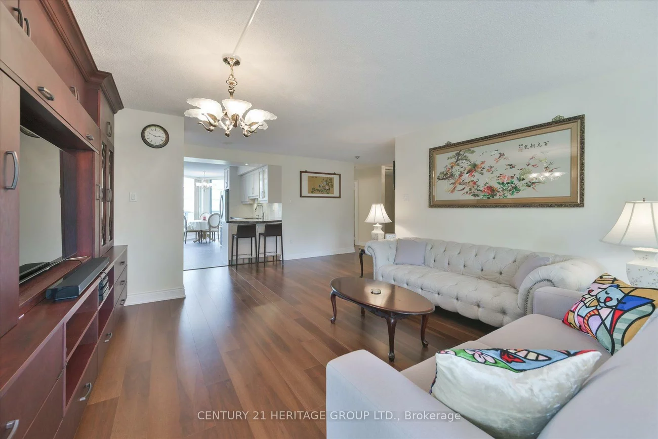 7250, Yonge, Crestwood-Springfarm-Yorkhill, Vaughan