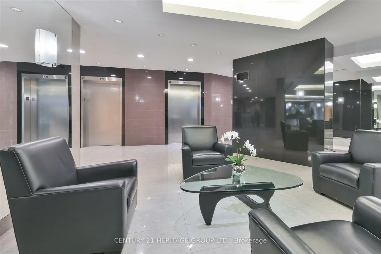 7250, Yonge, Crestwood-Springfarm-Yorkhill, Vaughan