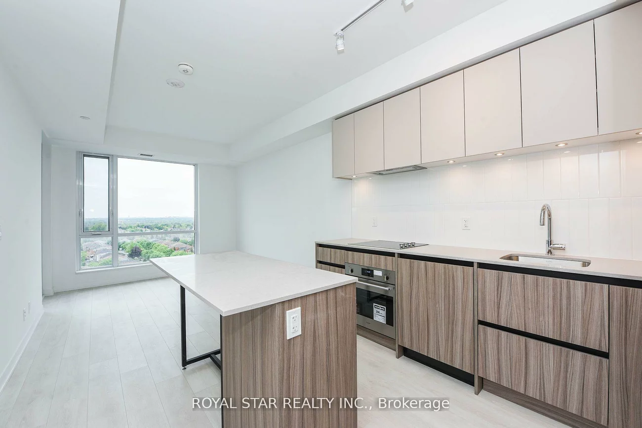 7950, Bathurst, Beverley Glen, Vaughan