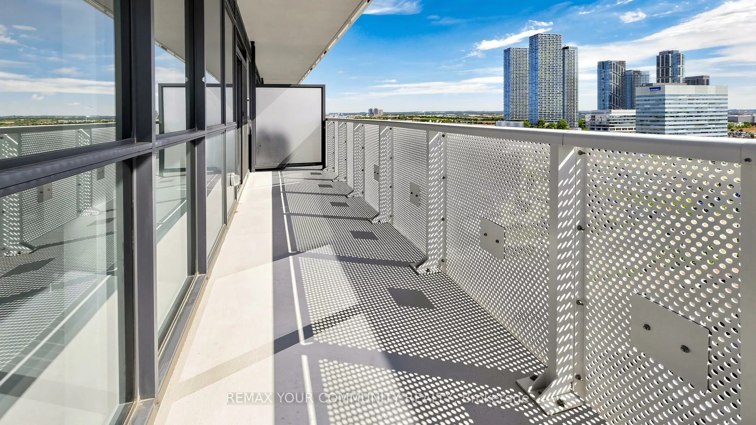 225, Commerce, Vaughan Corporate Centre, Vaughan