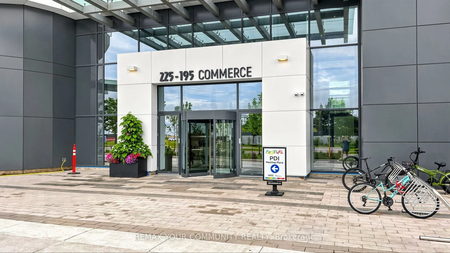 225, Commerce, Vaughan Corporate Centre, Vaughan