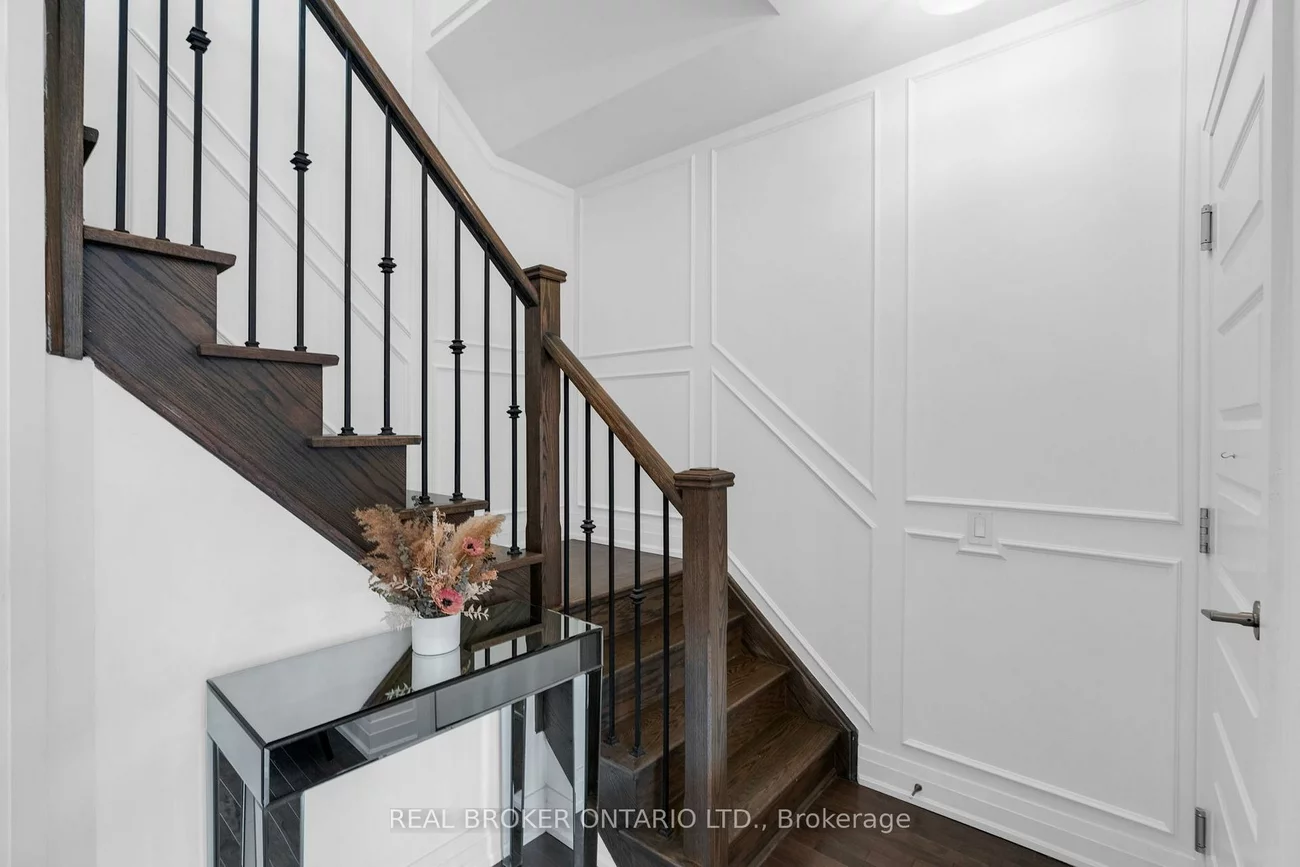 8167, Kipling, West Woodbridge, Vaughan