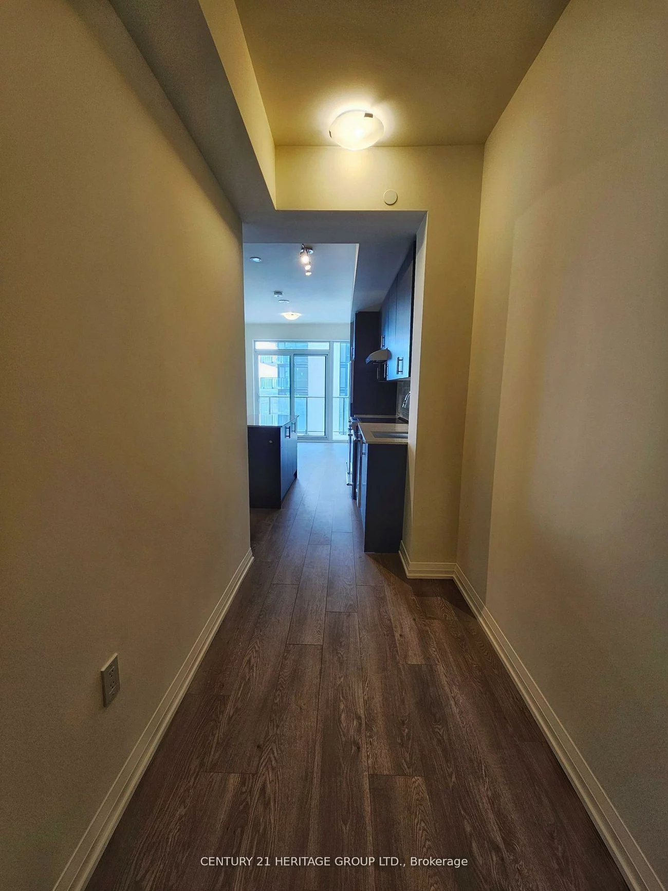8960, Jane, Vellore Village, Vaughan