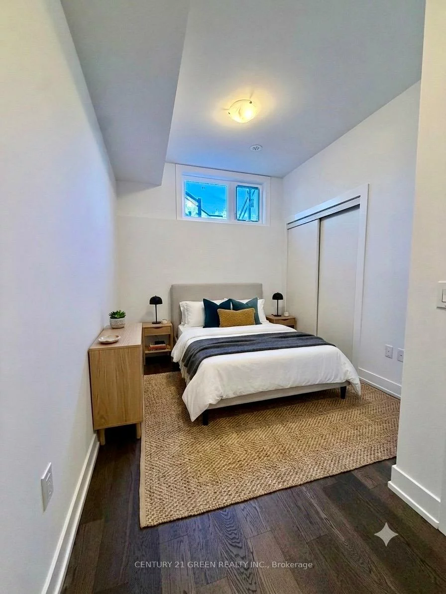 9560, Islington, Sonoma Heights, Vaughan