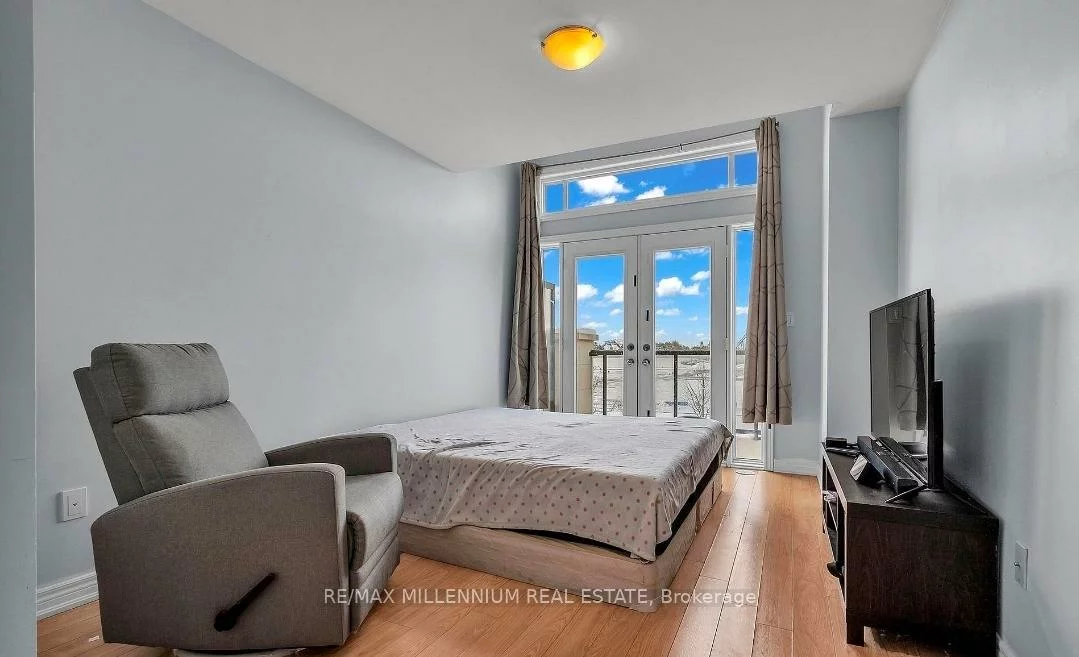 9601, Jane, Maple, Vaughan