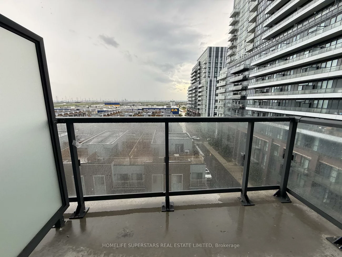 60, Honeycrisp, Vaughan Corporate Centre, Vaughan